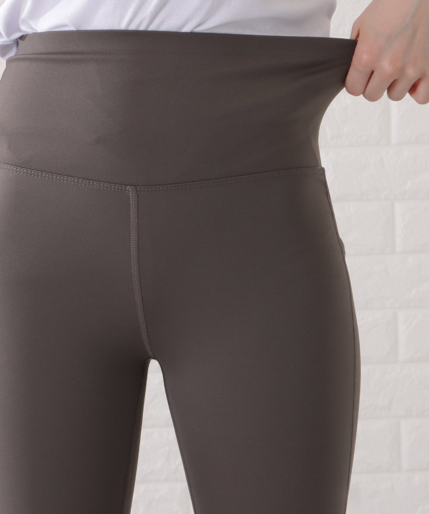美シルエットシンプルスリムフレアパンツ