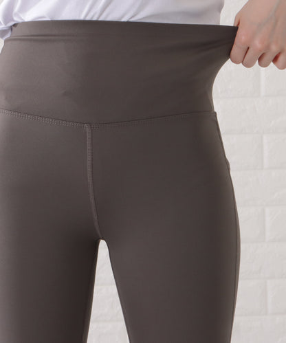 美シルエットシンプルスリムフレアパンツ