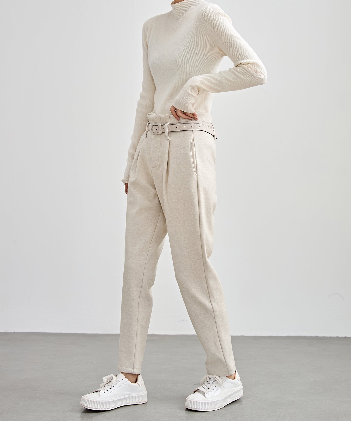 ハイウエスト ベルト付き 裏起毛 テーパード パンツ