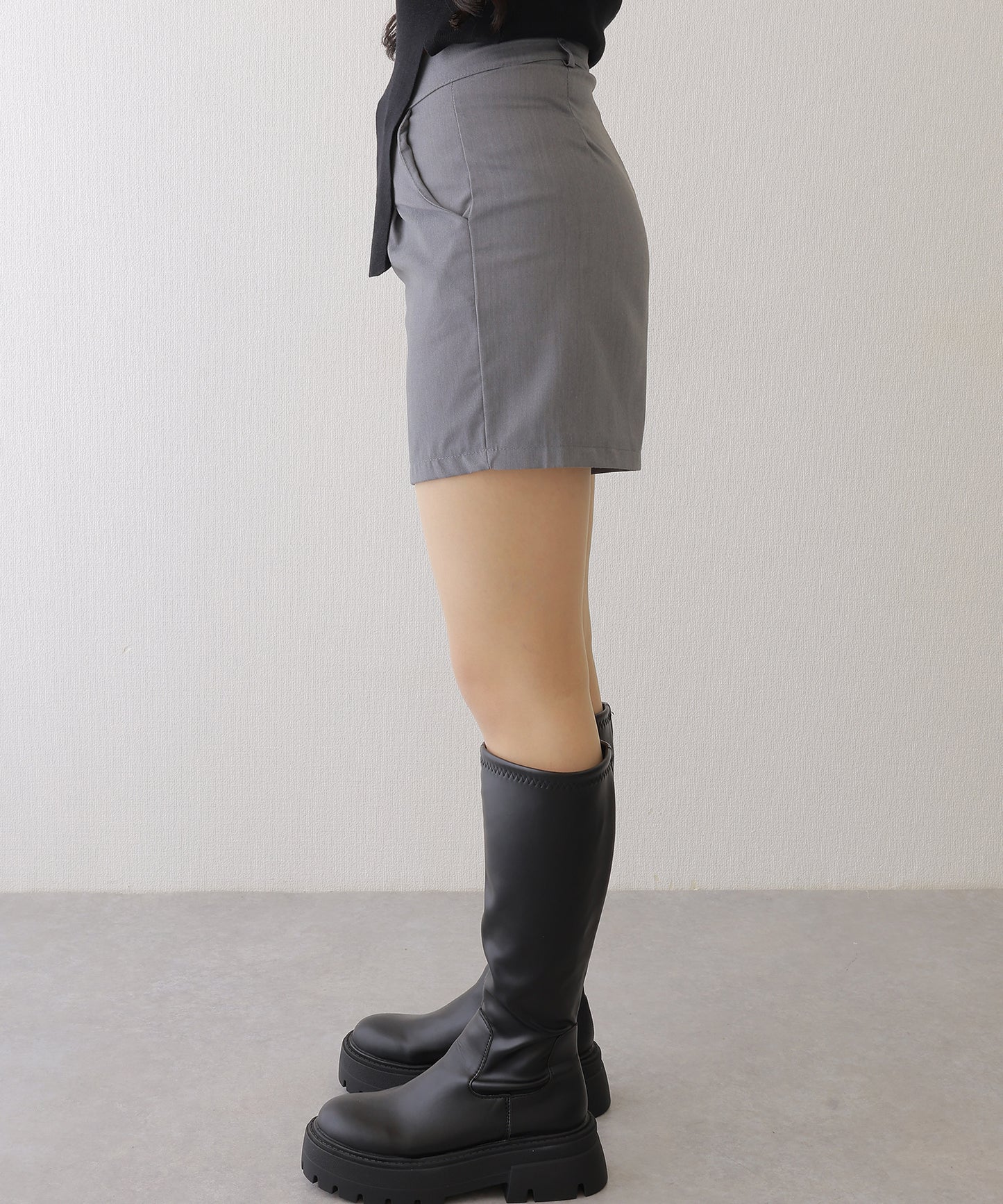 タック ハイウエスト フレア ショート パンツ