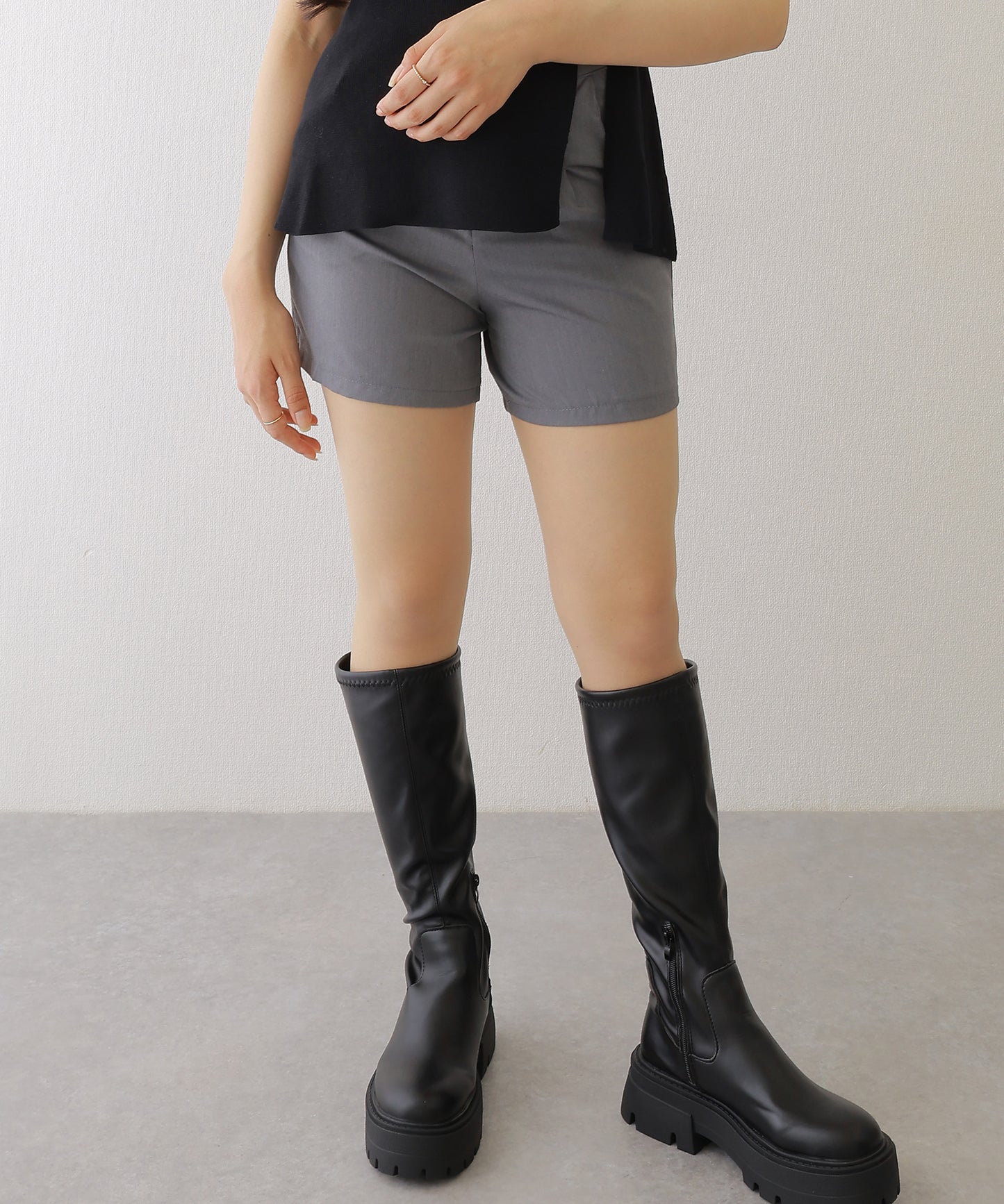 タック ハイウエスト フレア ショート パンツ