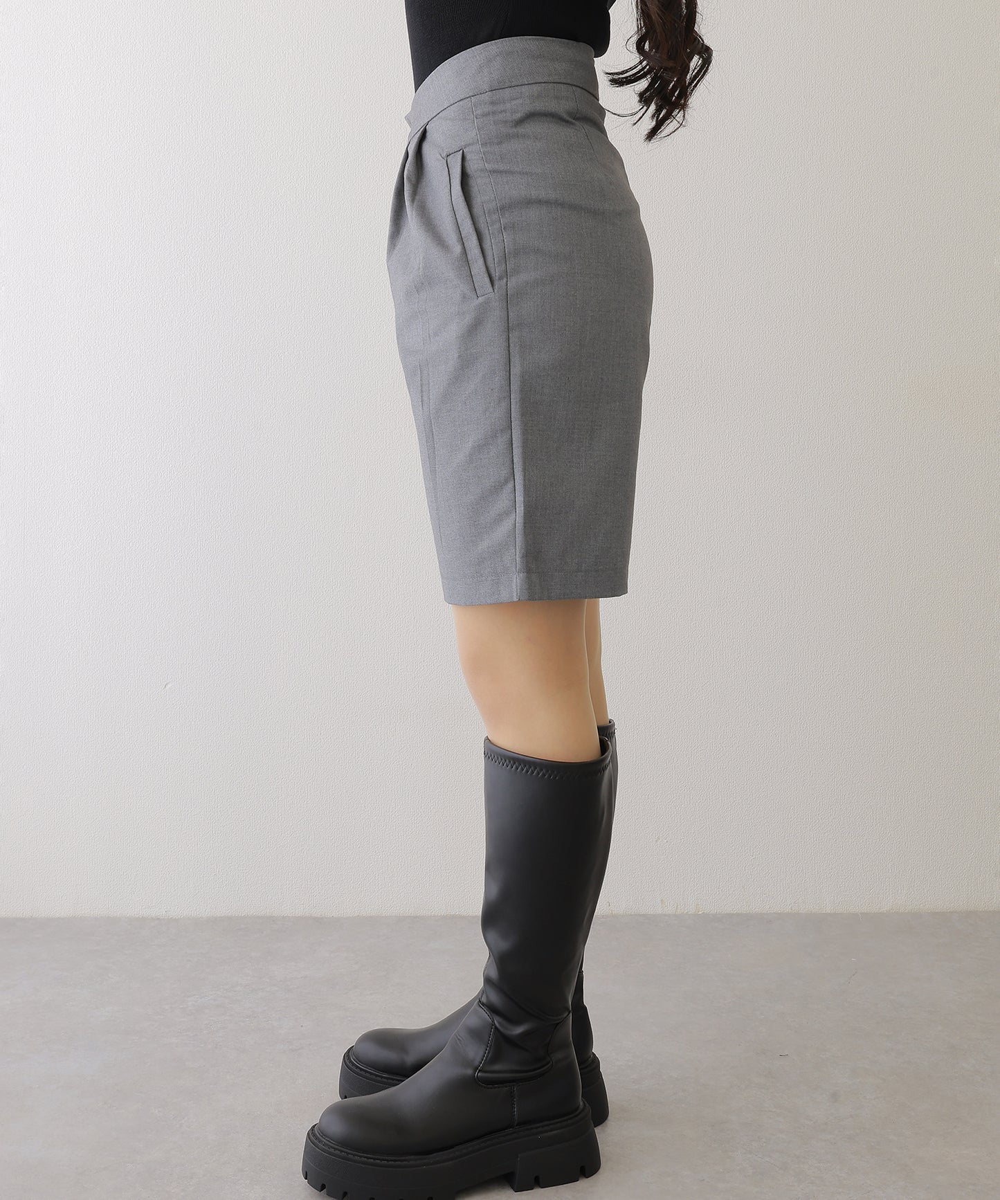 フロントボタン ダブルタック ハイウエスト ハーフ パンツ