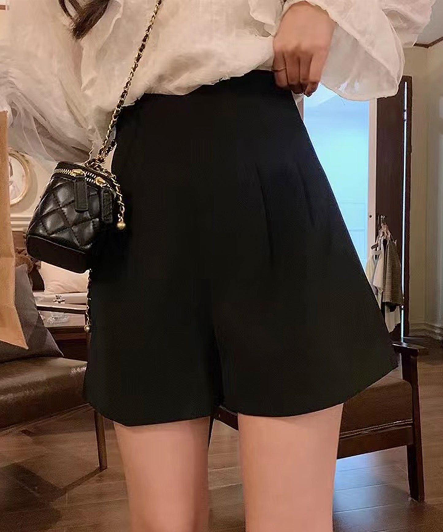 ダブルタック ハイウエスト フレア ショート パンツ