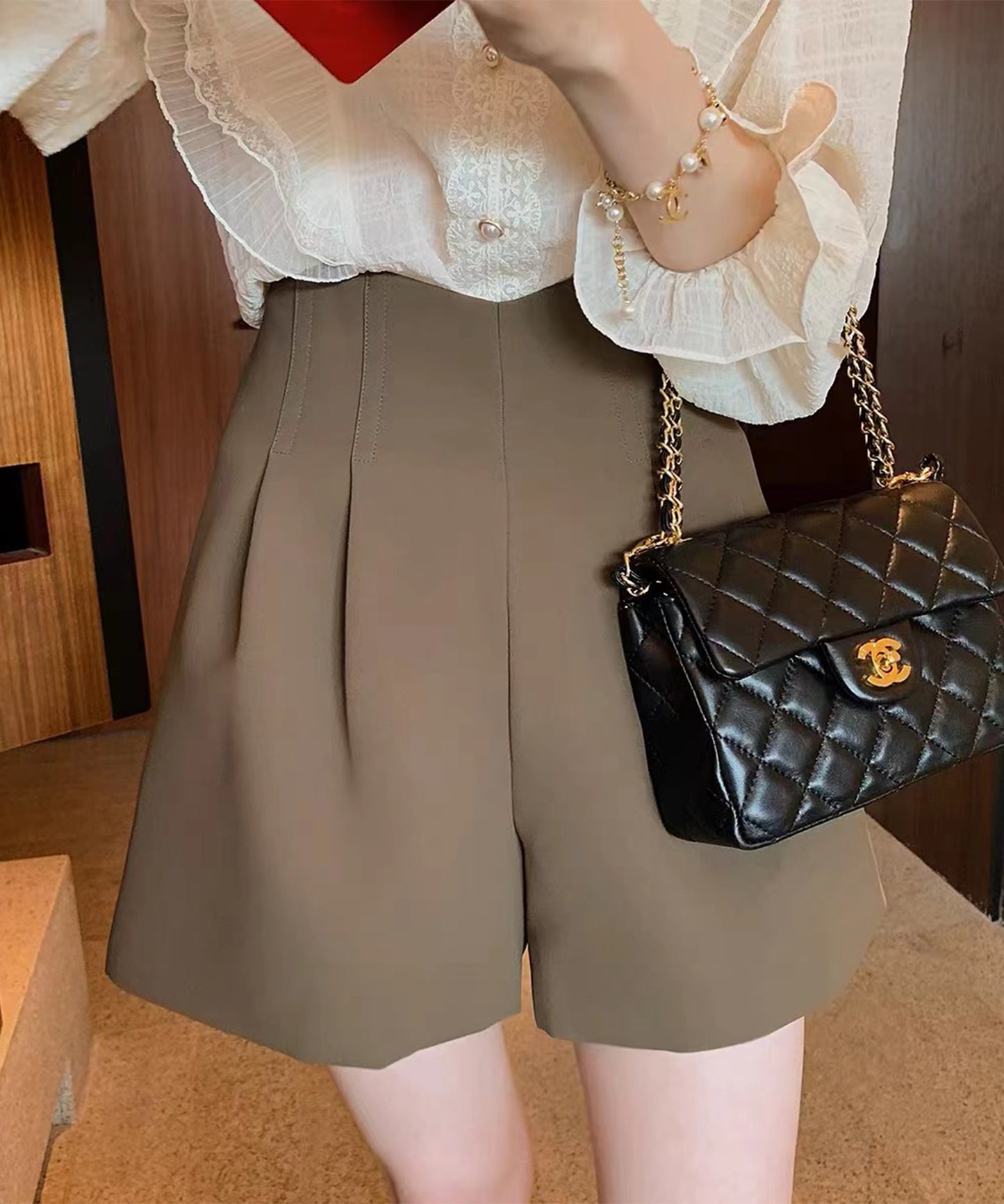 ダブルタック ハイウエスト フレア ショート パンツ