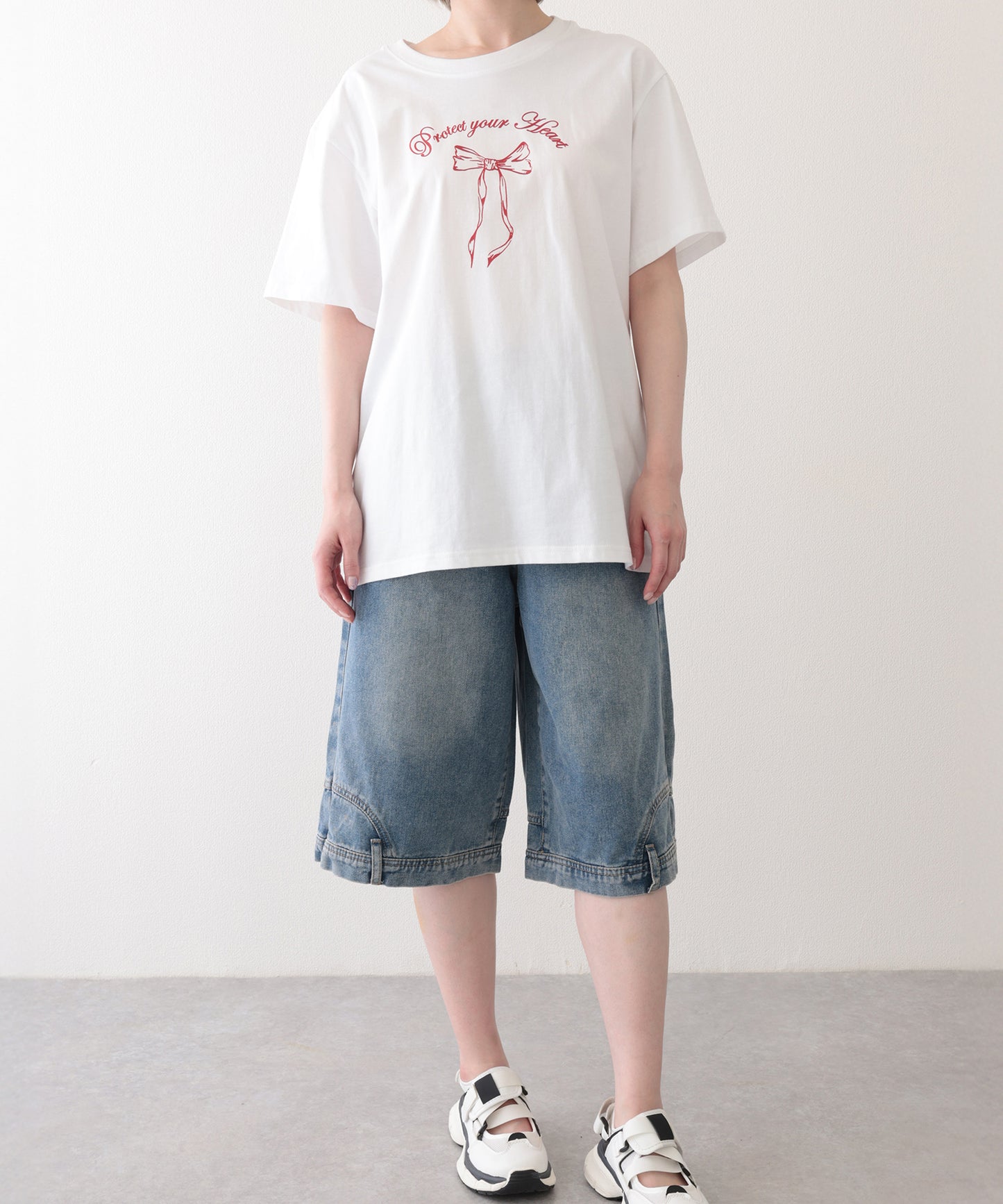 ウォッシュ加工 ユニーク ハイウエスト6分丈 デニムパンツ