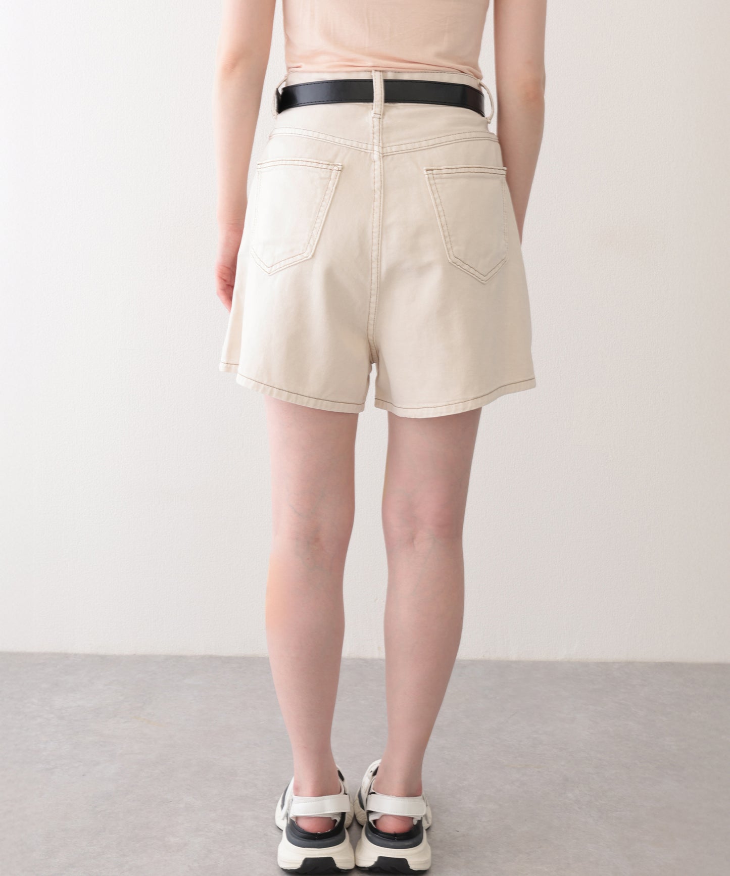 タック ステッチ入り ハイウエスト Aライン デニム ショートパンツ