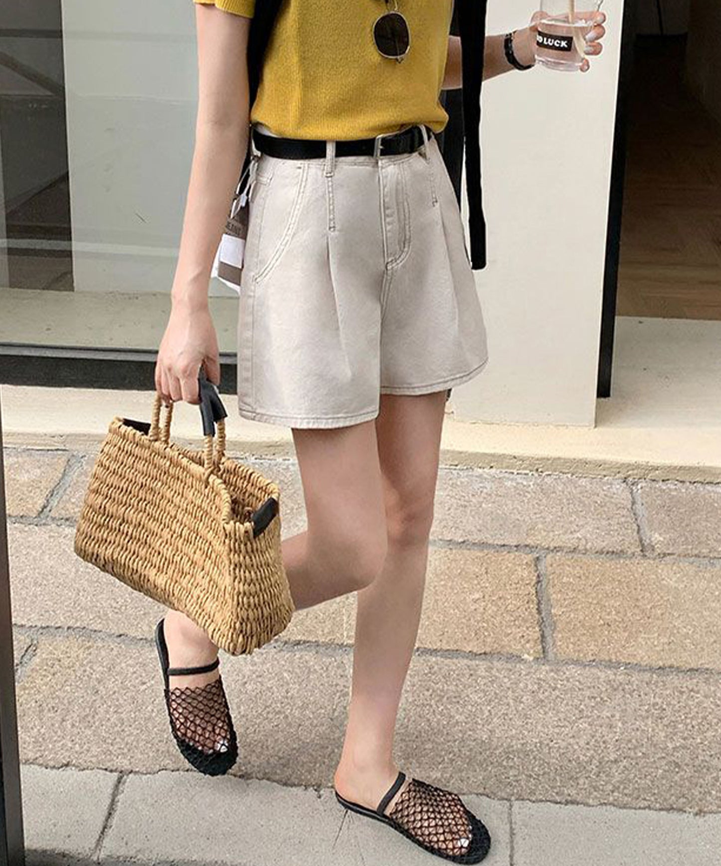 タック ステッチ入り ハイウエスト Aライン デニム ショートパンツ