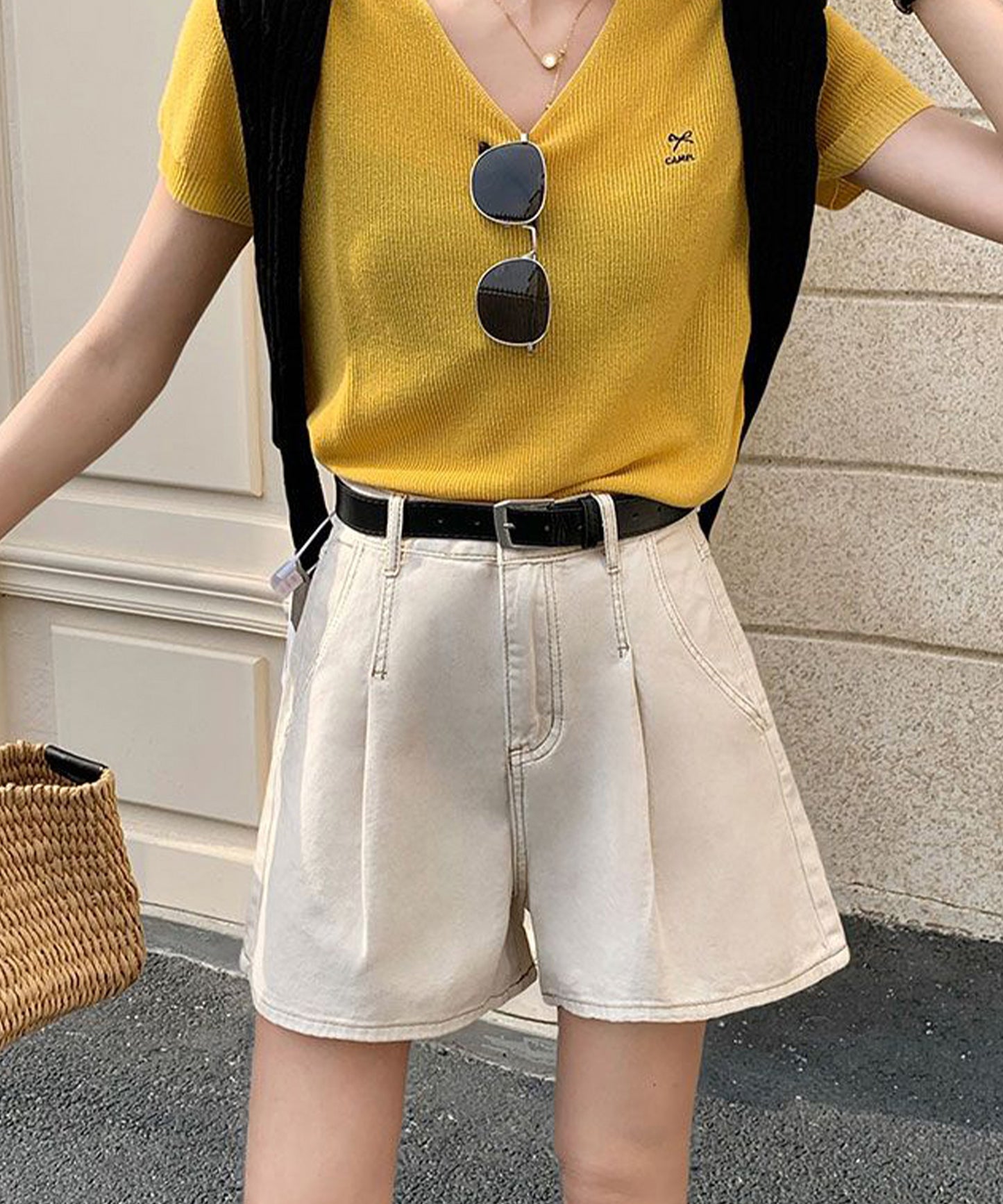 タック ステッチ入り ハイウエスト Aライン デニム ショートパンツ