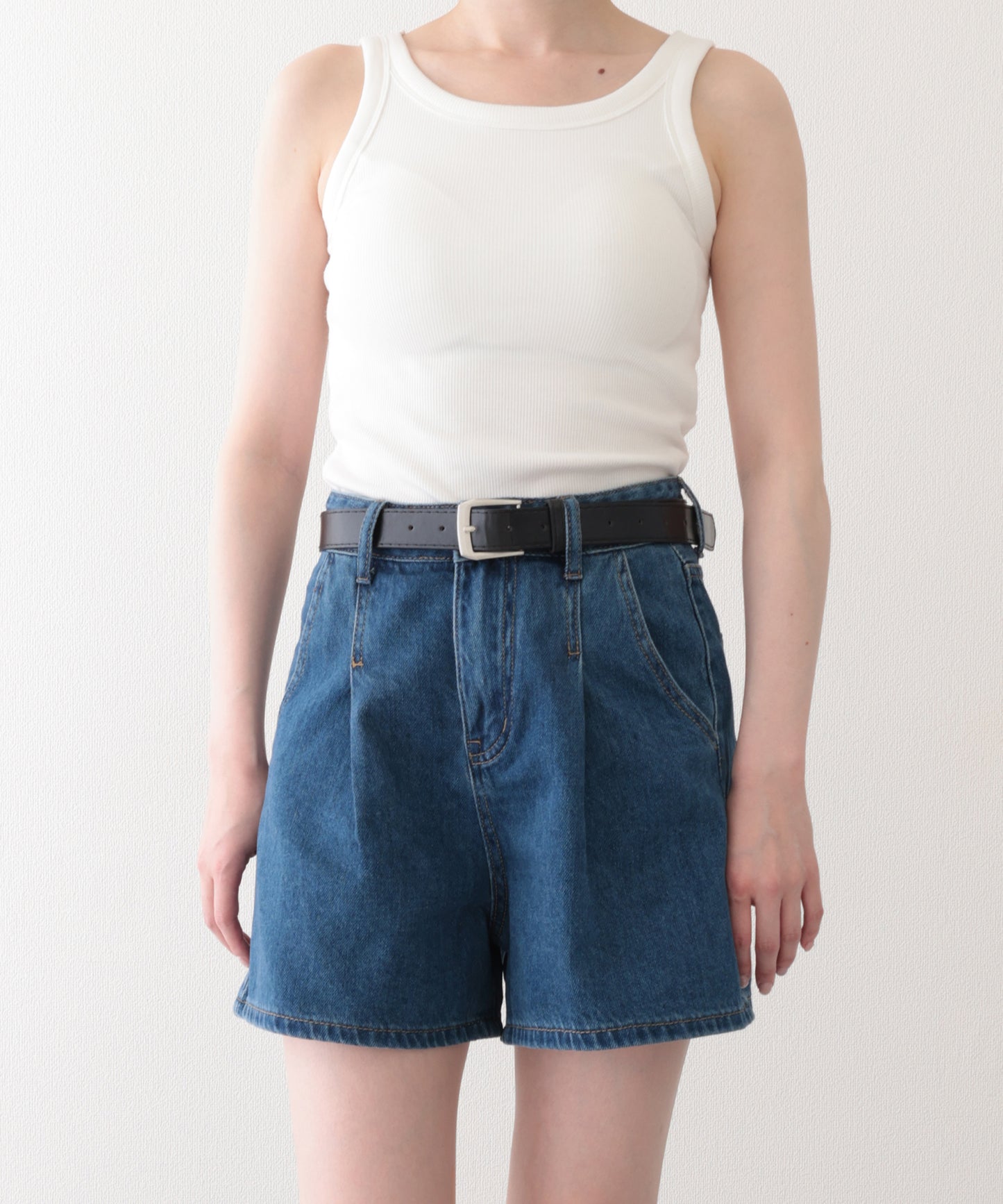 タック ステッチ入り ハイウエスト Aライン デニム ショートパンツ