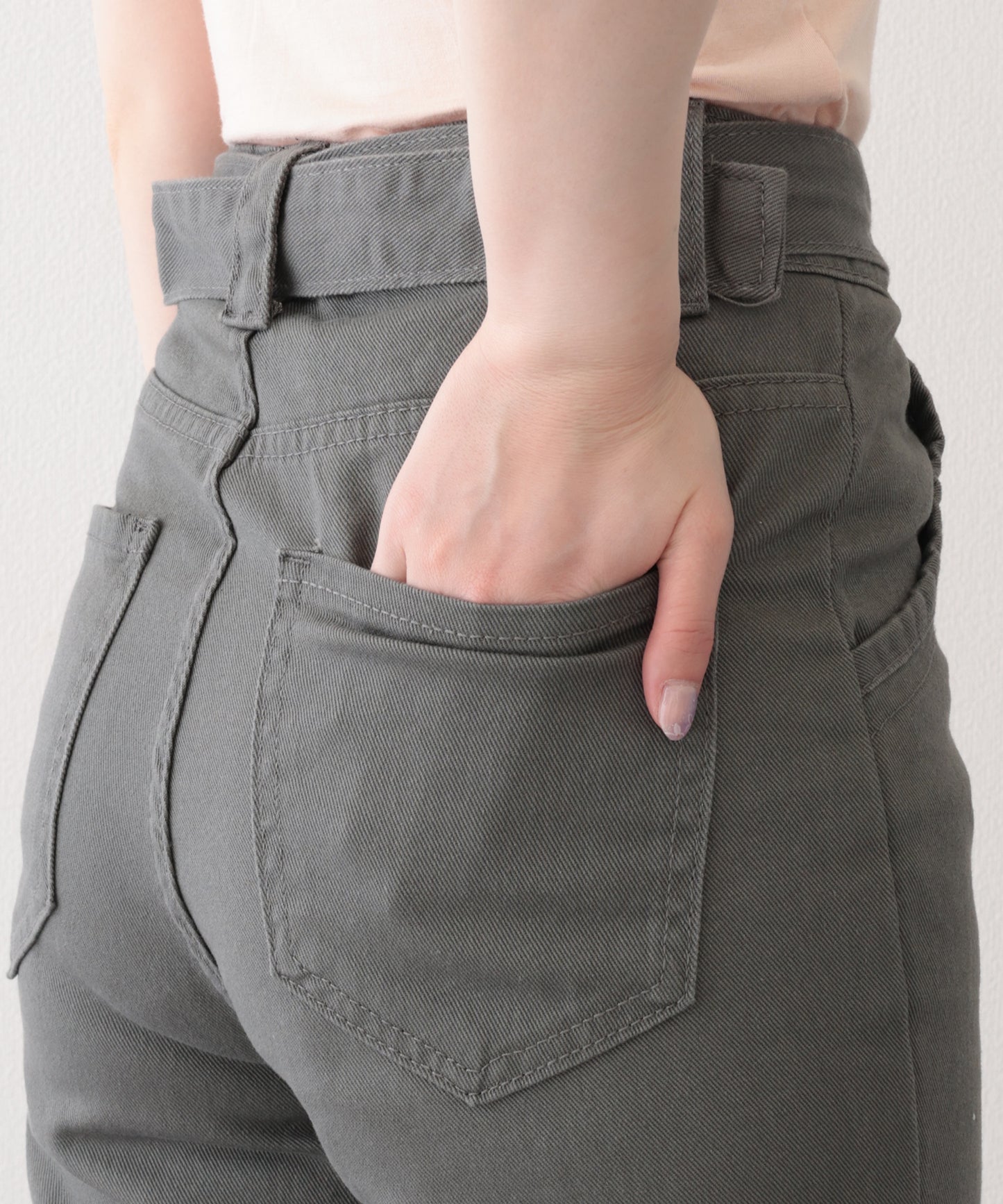 ハトメ ベルト付き ハイウエスト フレア カーゴパンツ