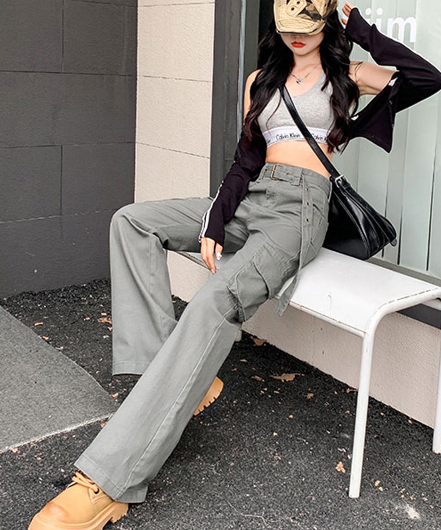 ハトメ ベルト付き ハイウエスト フレア カーゴパンツ