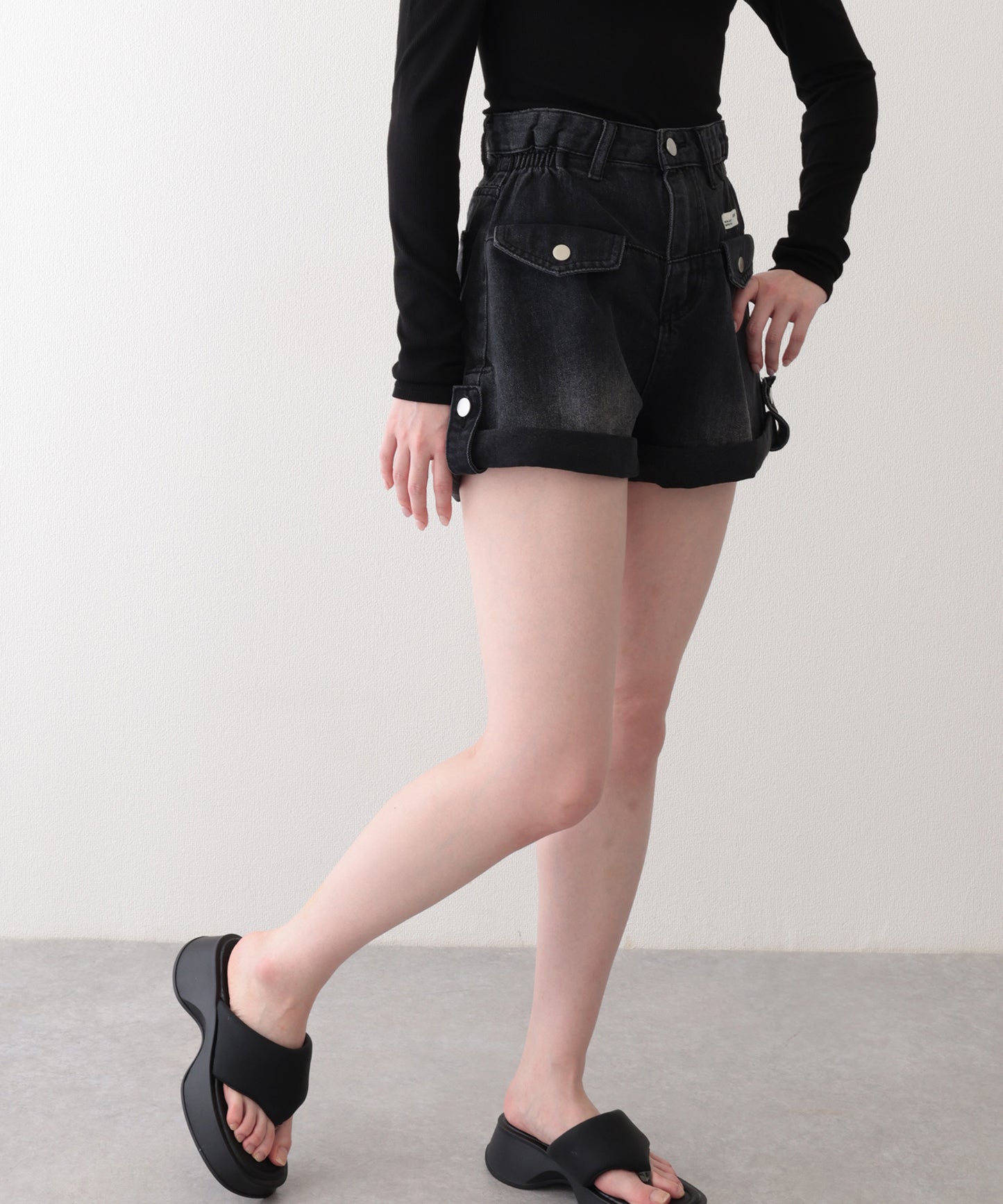 ハイウエスト ポケット付き ロールアップ デニム Aライン ショートパンツ