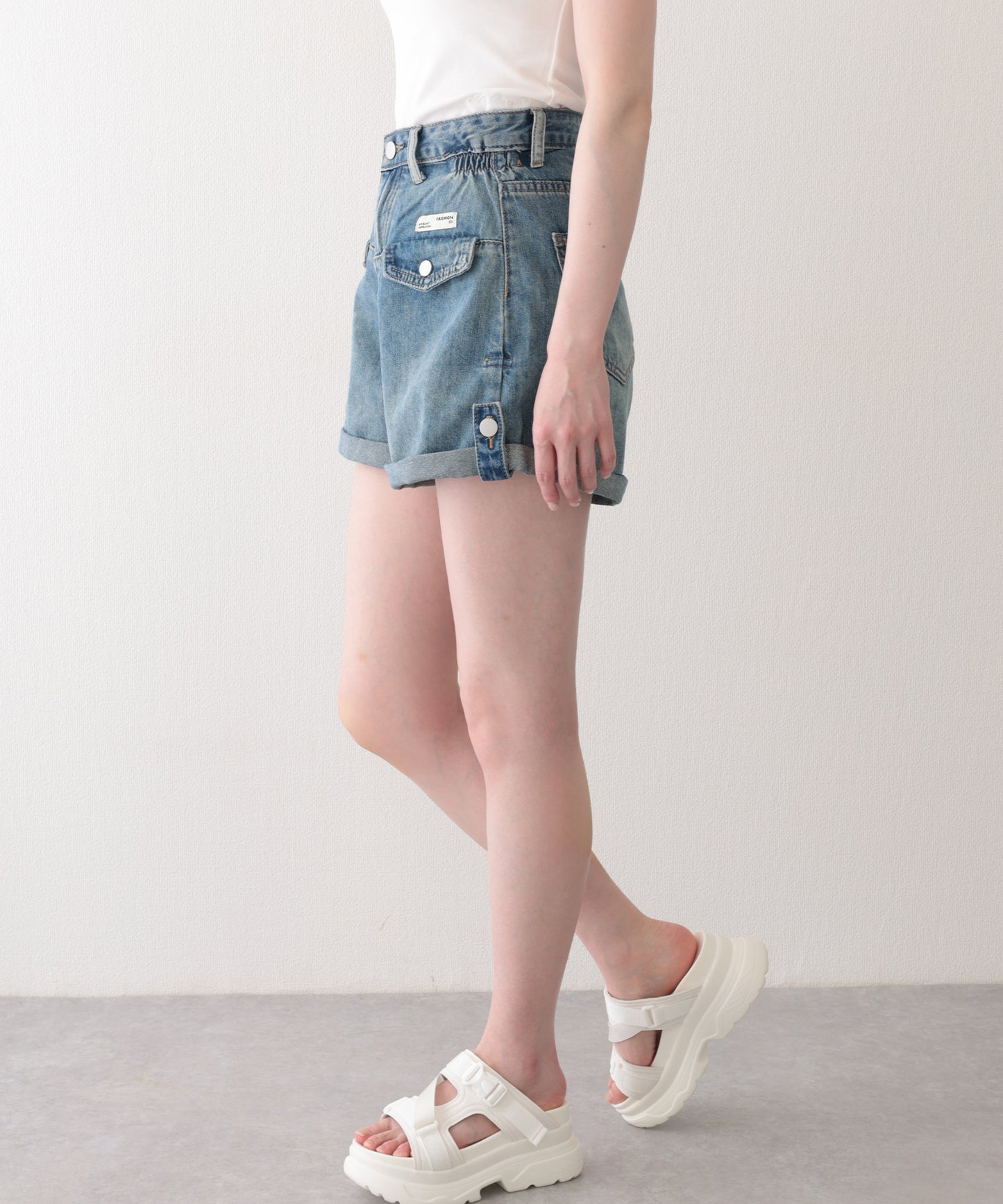 ハイウエスト ポケット付き ロールアップ デニム Aライン ショートパンツ