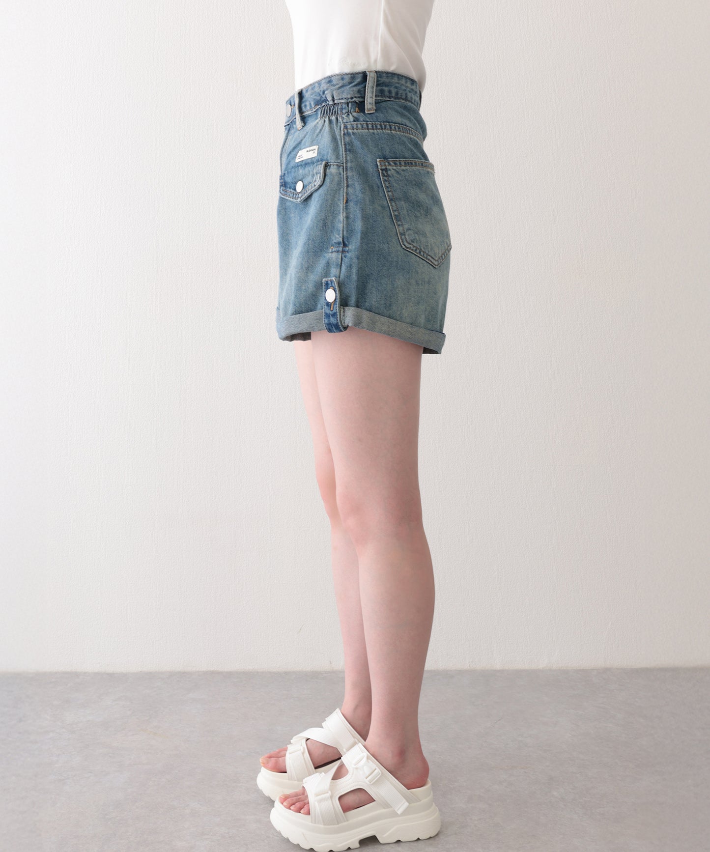 ハイウエスト ポケット付き ロールアップ デニム Aライン ショートパンツ
