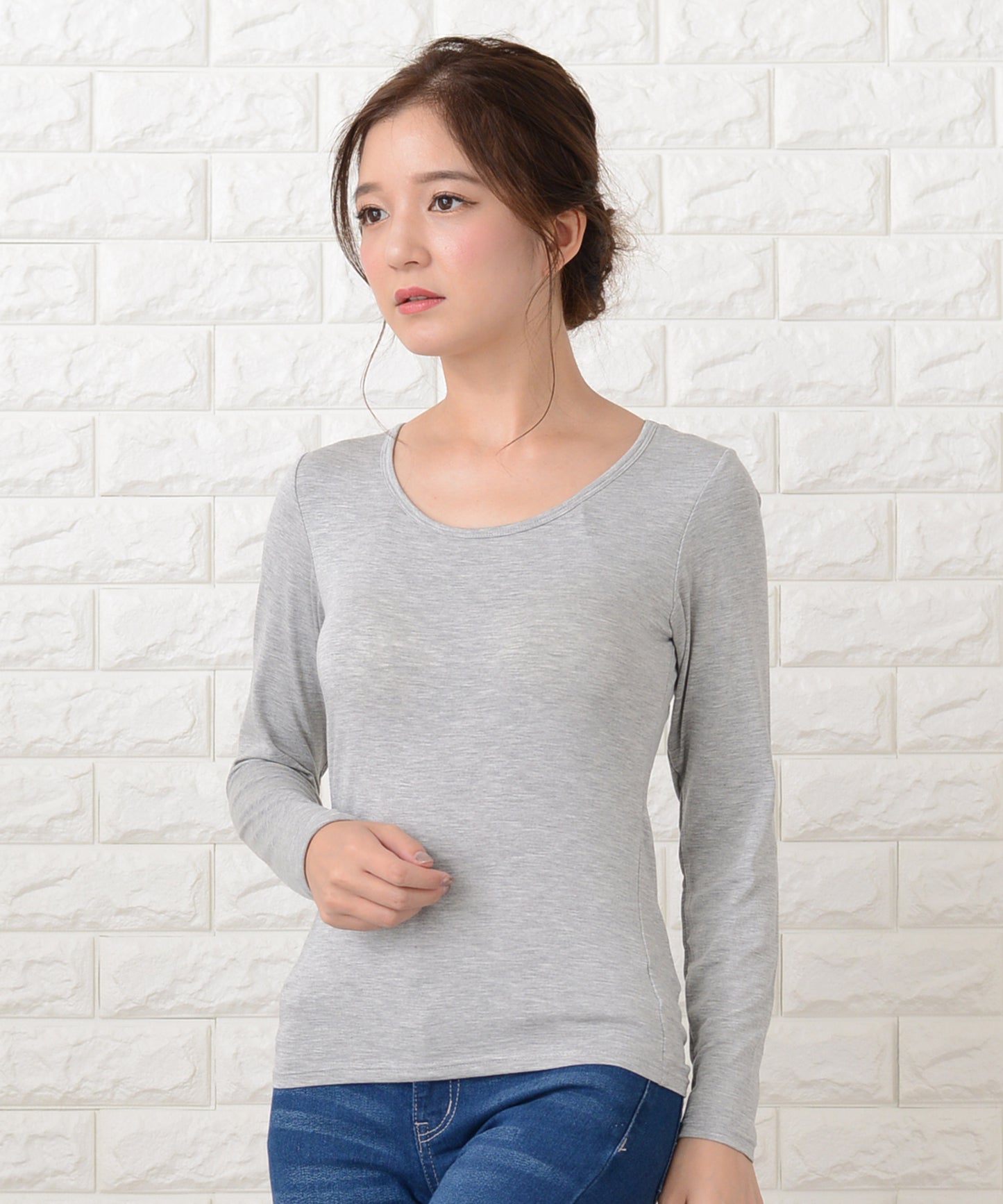 カップ付き長袖Tシャツトップスインナー
