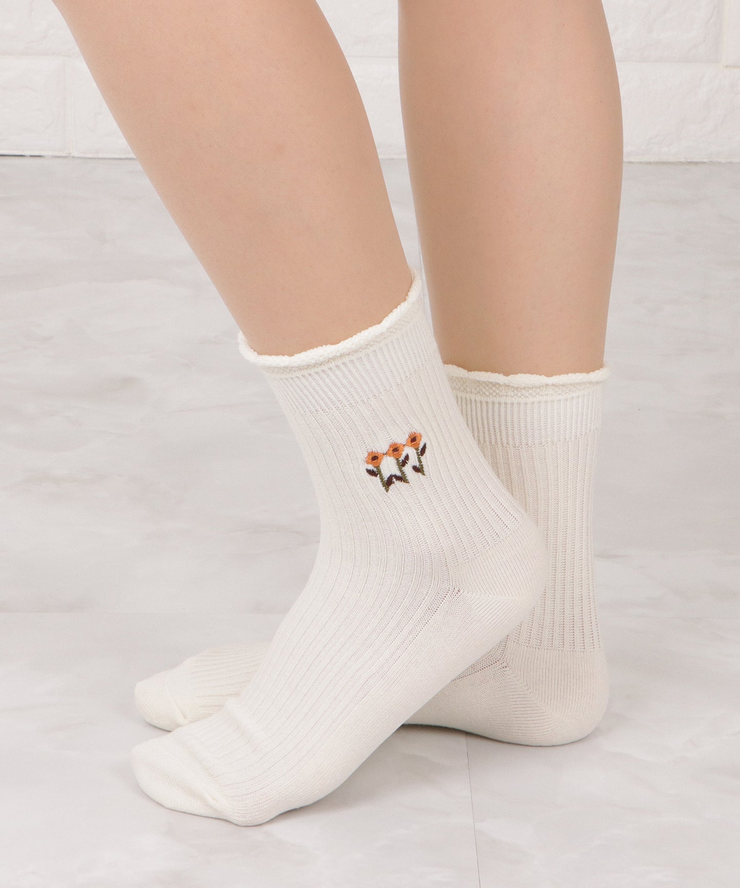 【6色組】 ワンポイント花柄刺繍ショートソックスセット