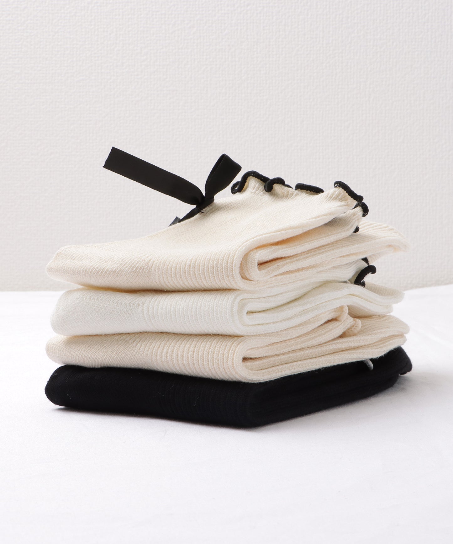 【4足セット】バックリボンメロウフリルクルーソックス