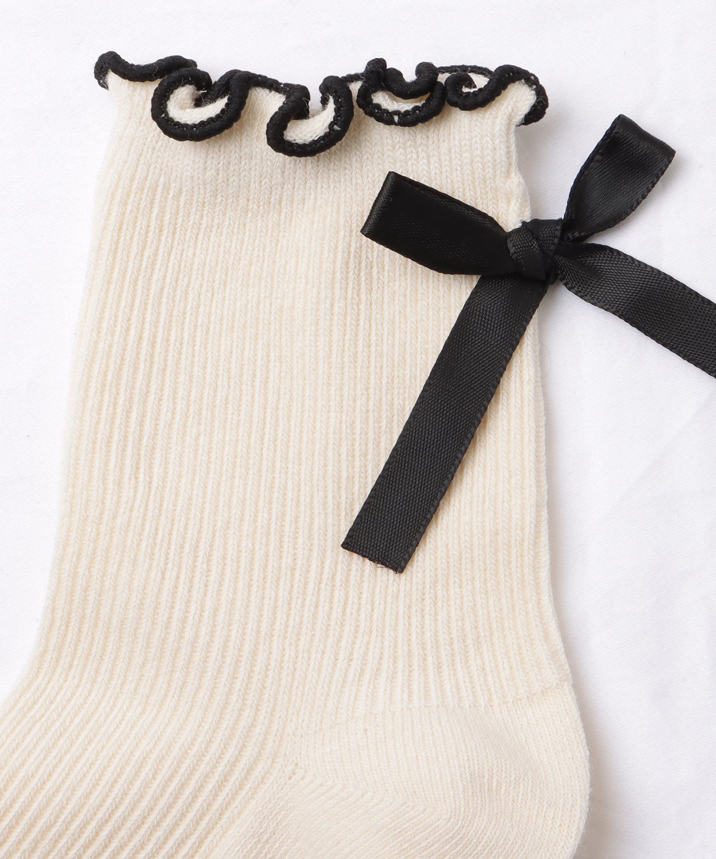 【4足セット】バックリボンメロウフリルクルーソックス