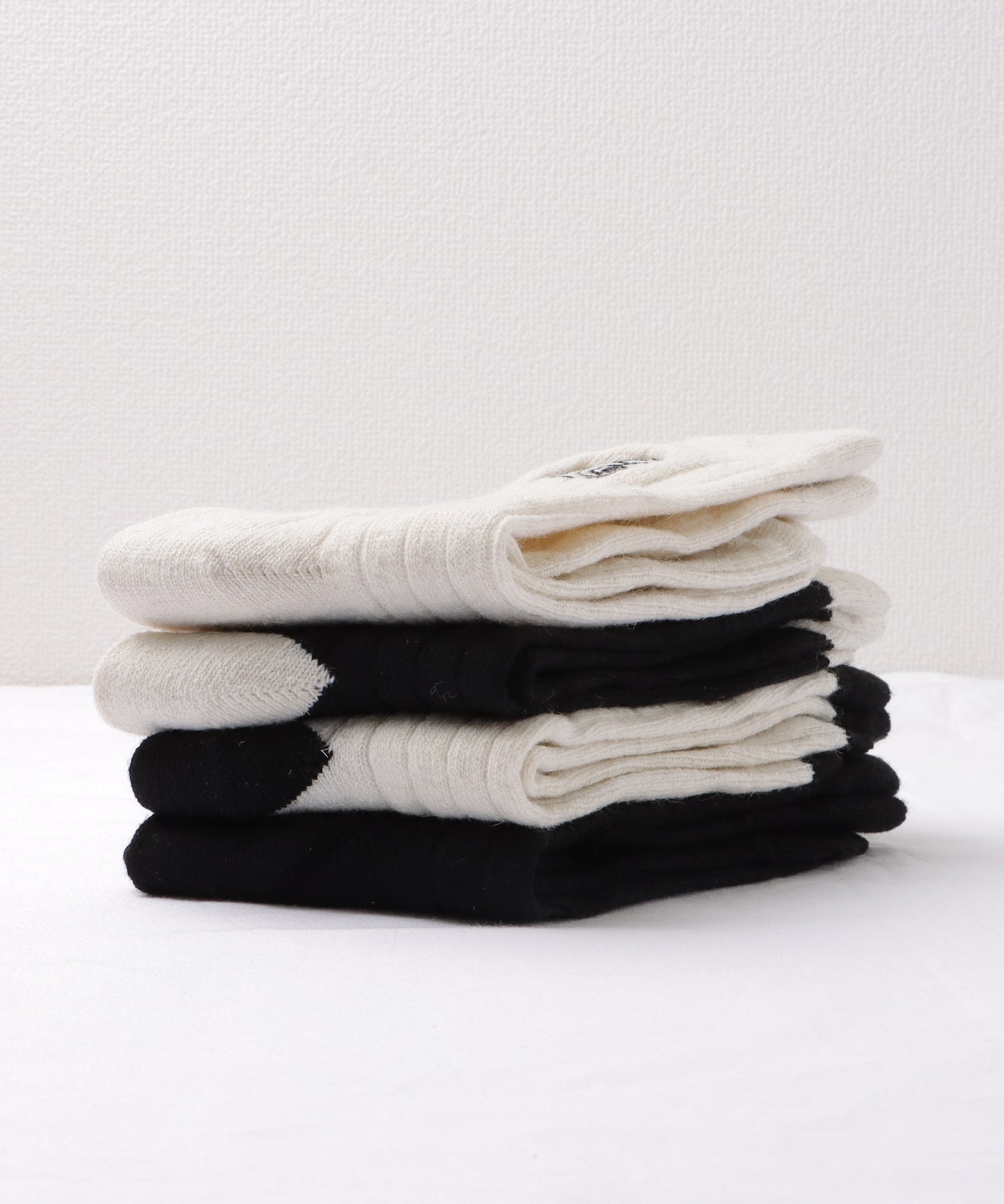 【4足セット】モノトーン配色リブソックス