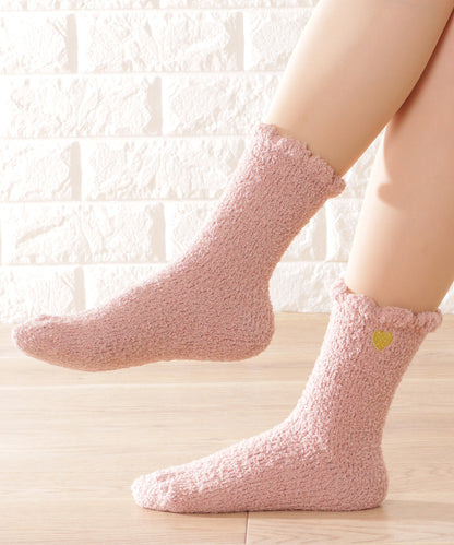 【8足セット】ハート刺繍付きふわもこショートソックス