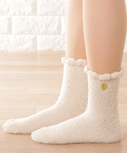 【8足セット】ハート刺繍付きふわもこショートソックス