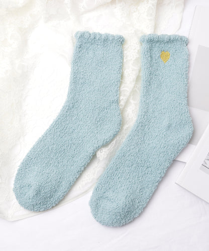 【8足セット】ハート刺繍付きふわもこショートソックス