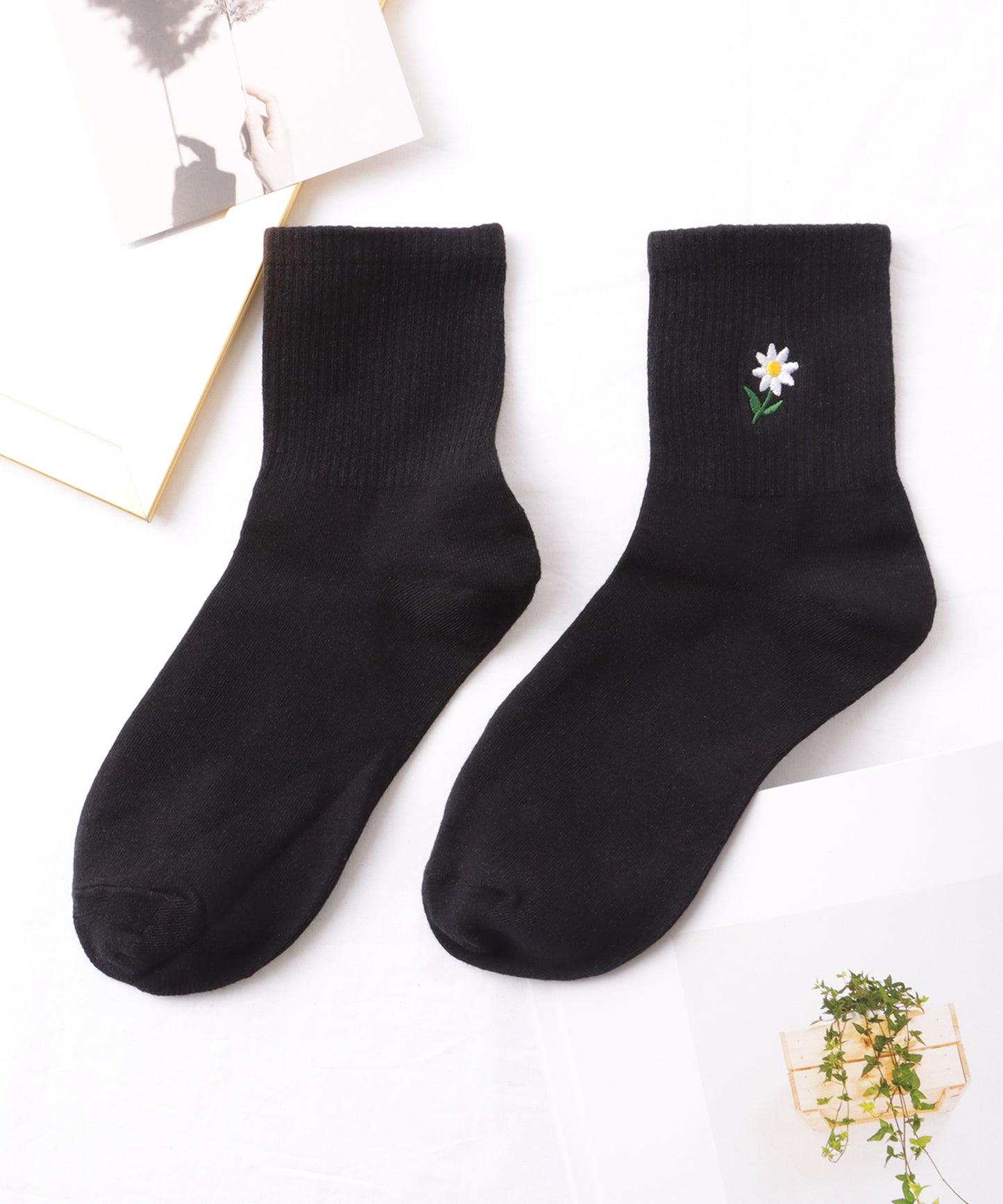 【10足セット】 ワンポイント フラワー 刺繍 リブ クルー ソックス
