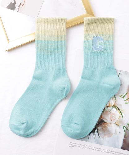 【7足セット】 アルファベット 刺繍 グラデーション カラー クルー丈 ソックス