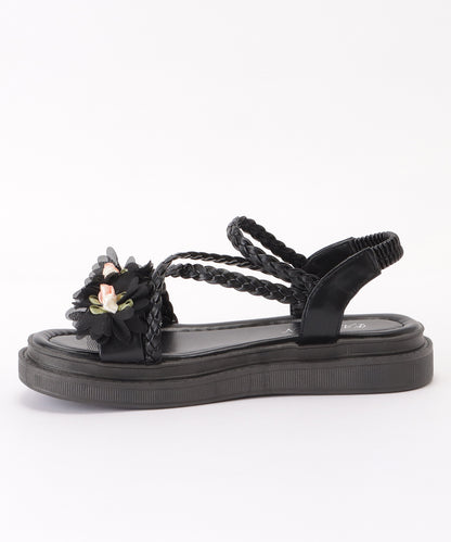 花モチーフ付き編みストラップサンダル