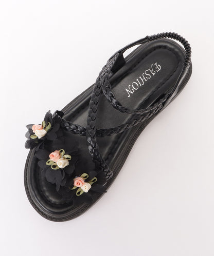 花モチーフ付き編みストラップサンダル