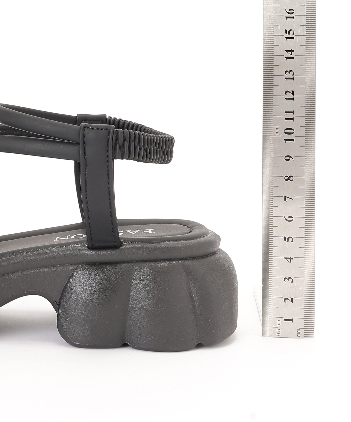 レザー調 パール バックストラップ付き 厚底 サンダル