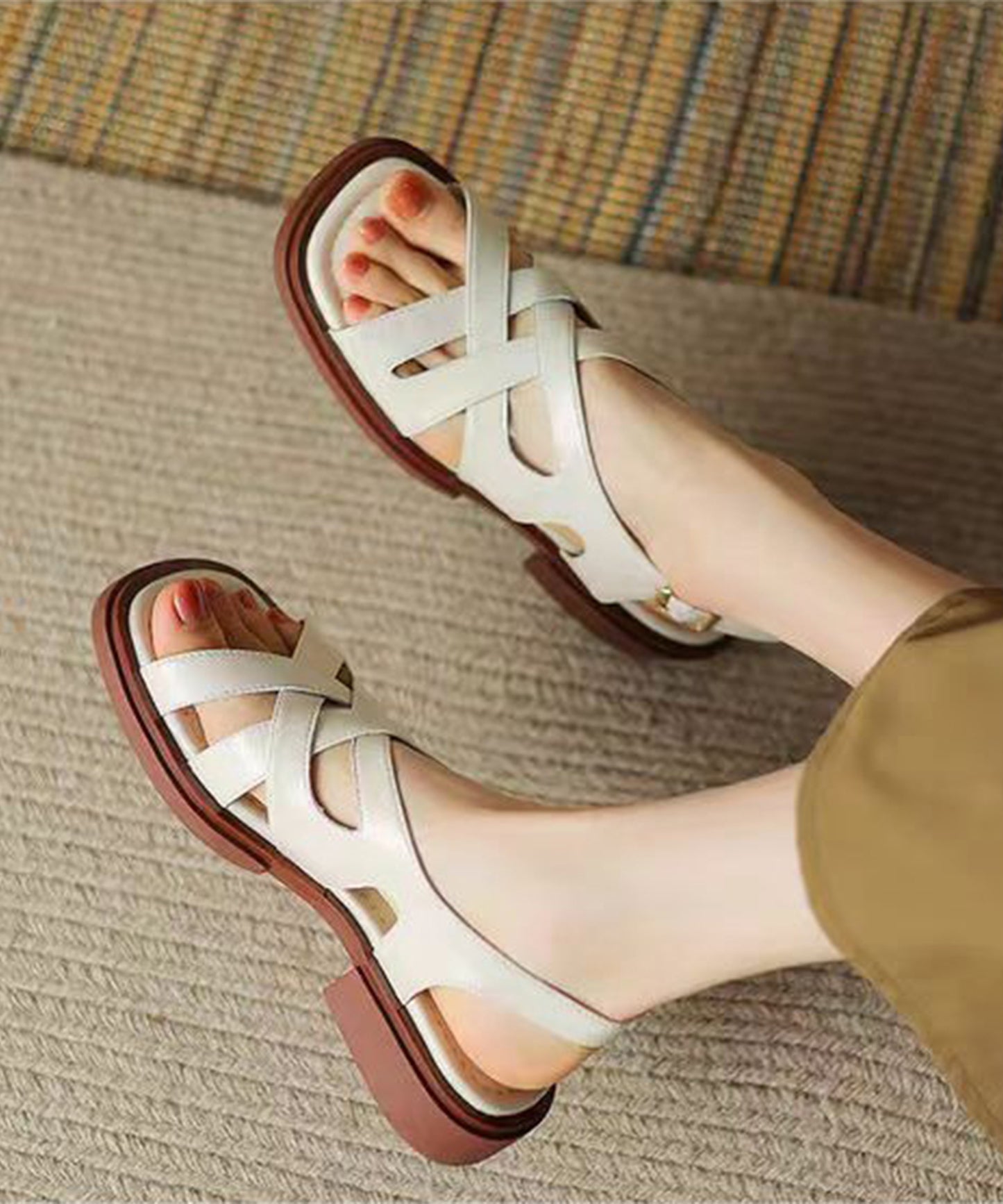 レザー調 クロス バックストラップ フラット サンダル