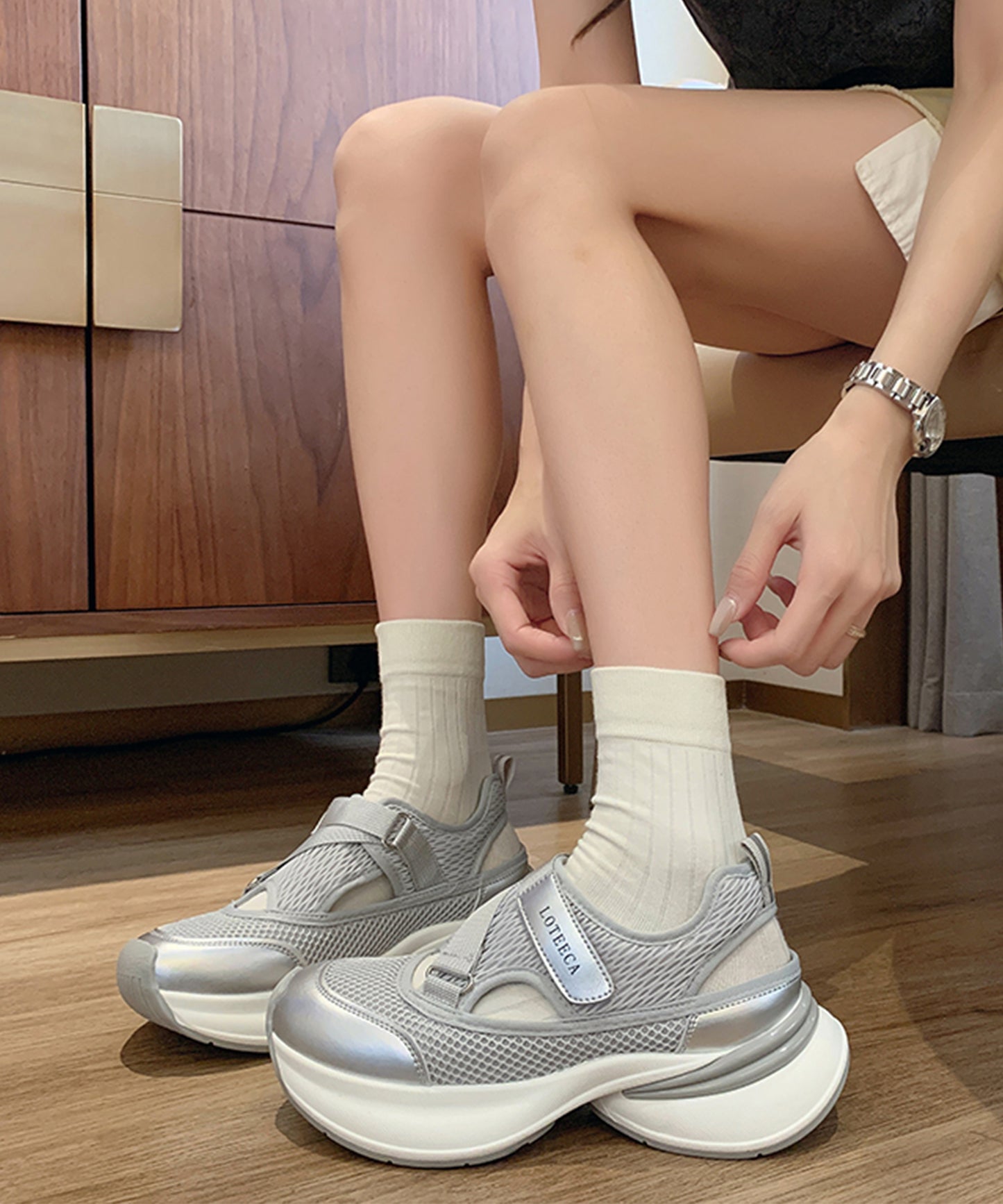 メッシュ ベルト付き 厚底 スニーカー サンダル