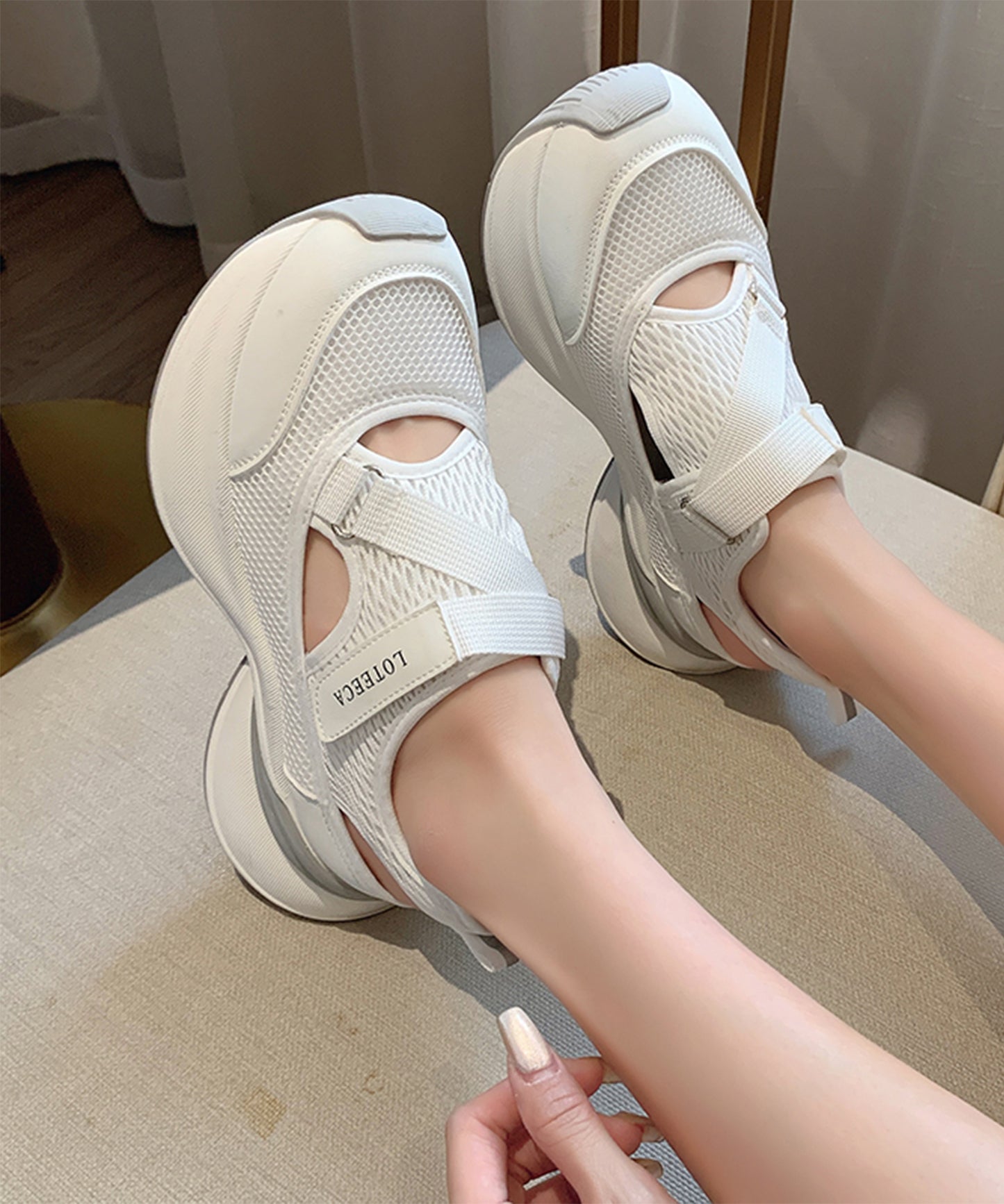 メッシュ ベルト付き 厚底 スニーカー サンダル