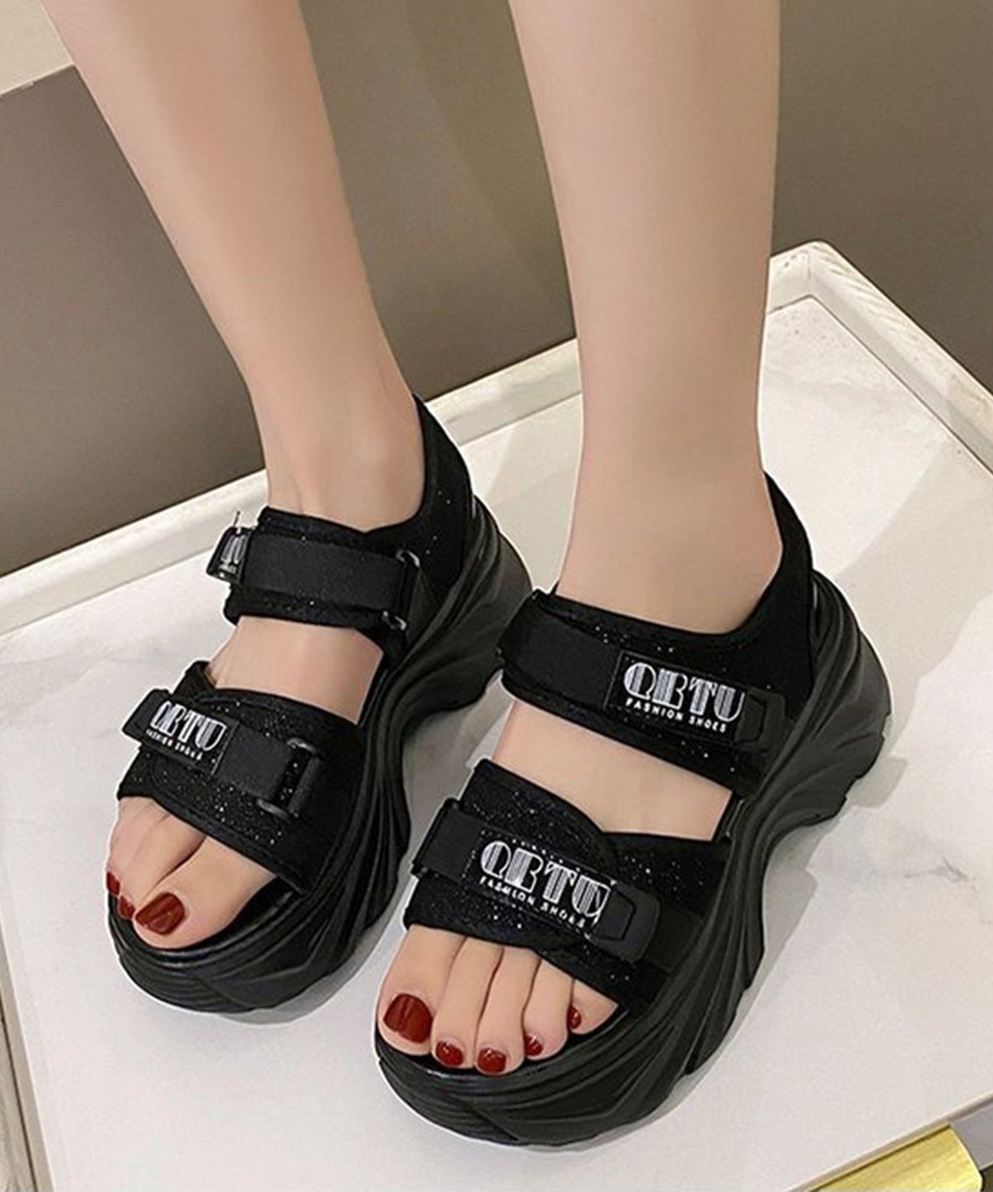 厚底 ラメ ベルクロ スポーツ サンダル