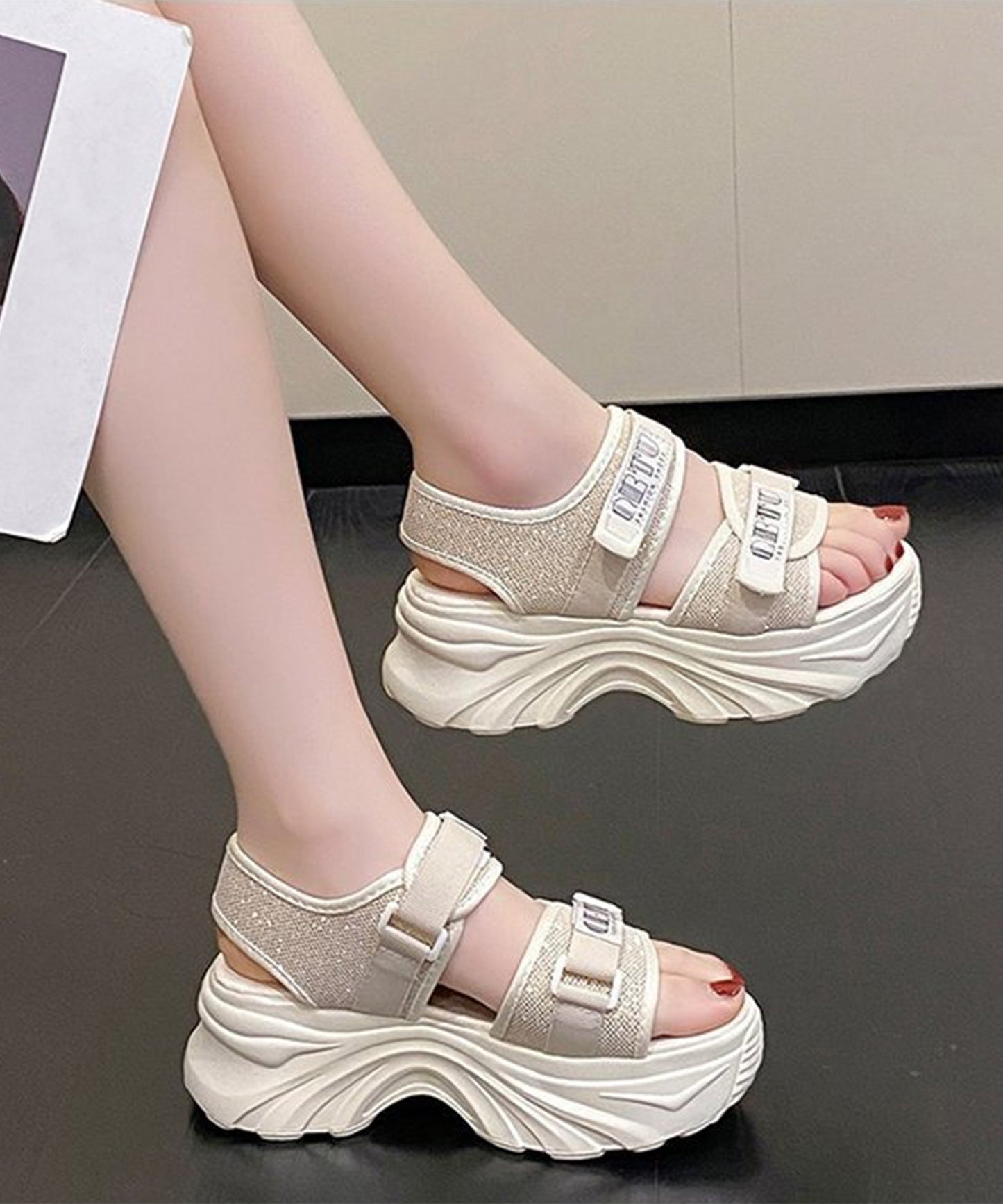 厚底 ラメ ベルクロ スポーツ サンダル