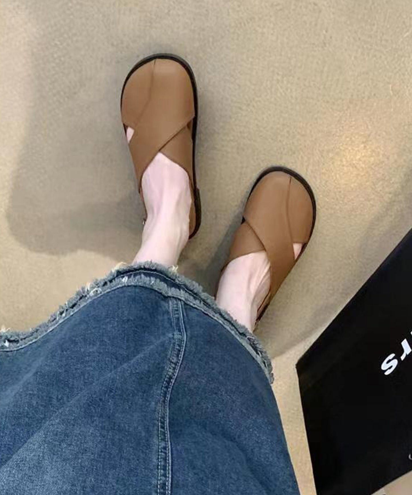 レザー調 クロス バックストラップ フラット サンダル