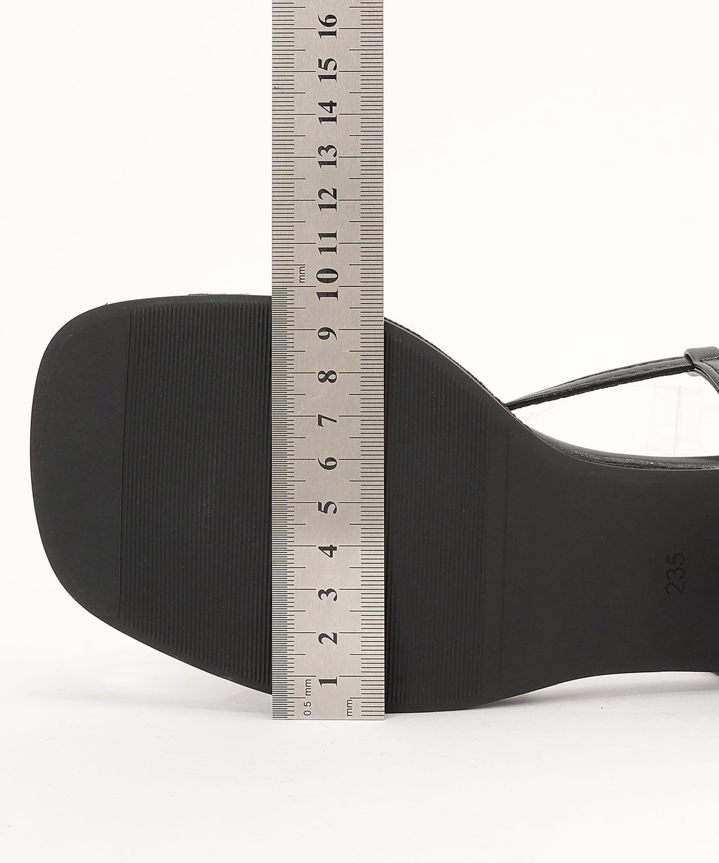 レザー調 メタルモチーフ クロスストラップ 親指トング サンダル