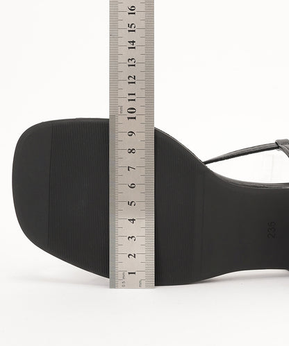 レザー調 メタルモチーフ クロスストラップ 親指トング サンダル