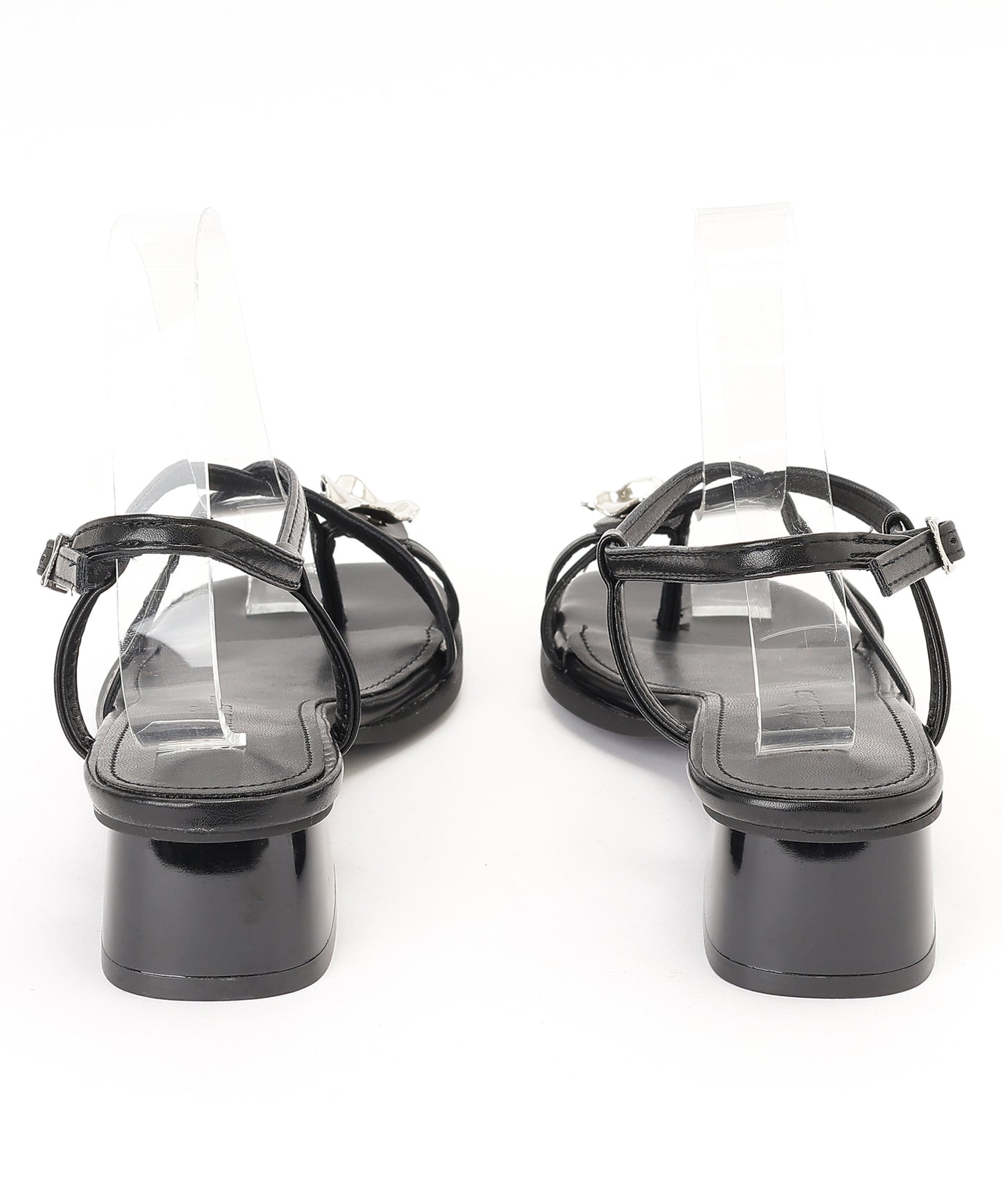 レザー調 メタルモチーフ クロスストラップ 親指トング サンダル