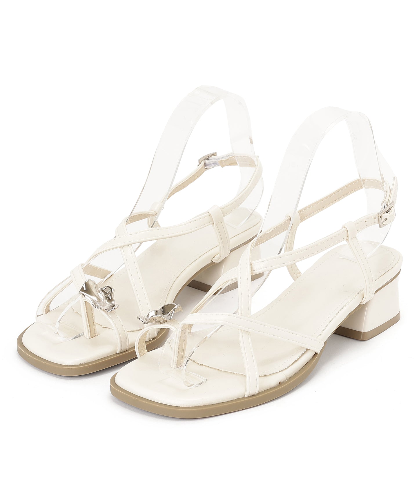 レザー調 メタルモチーフ クロスストラップ 親指トング サンダル