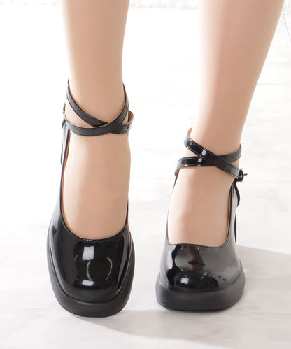 レザー調 厚底 ストラップ ボリューム パンプス