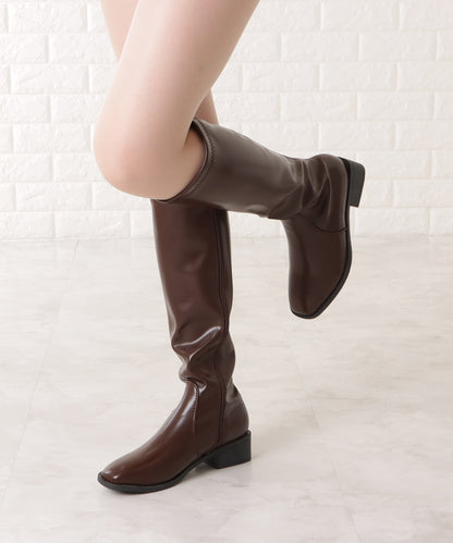 レザー調ローヒールサイドファスナーブーツ
