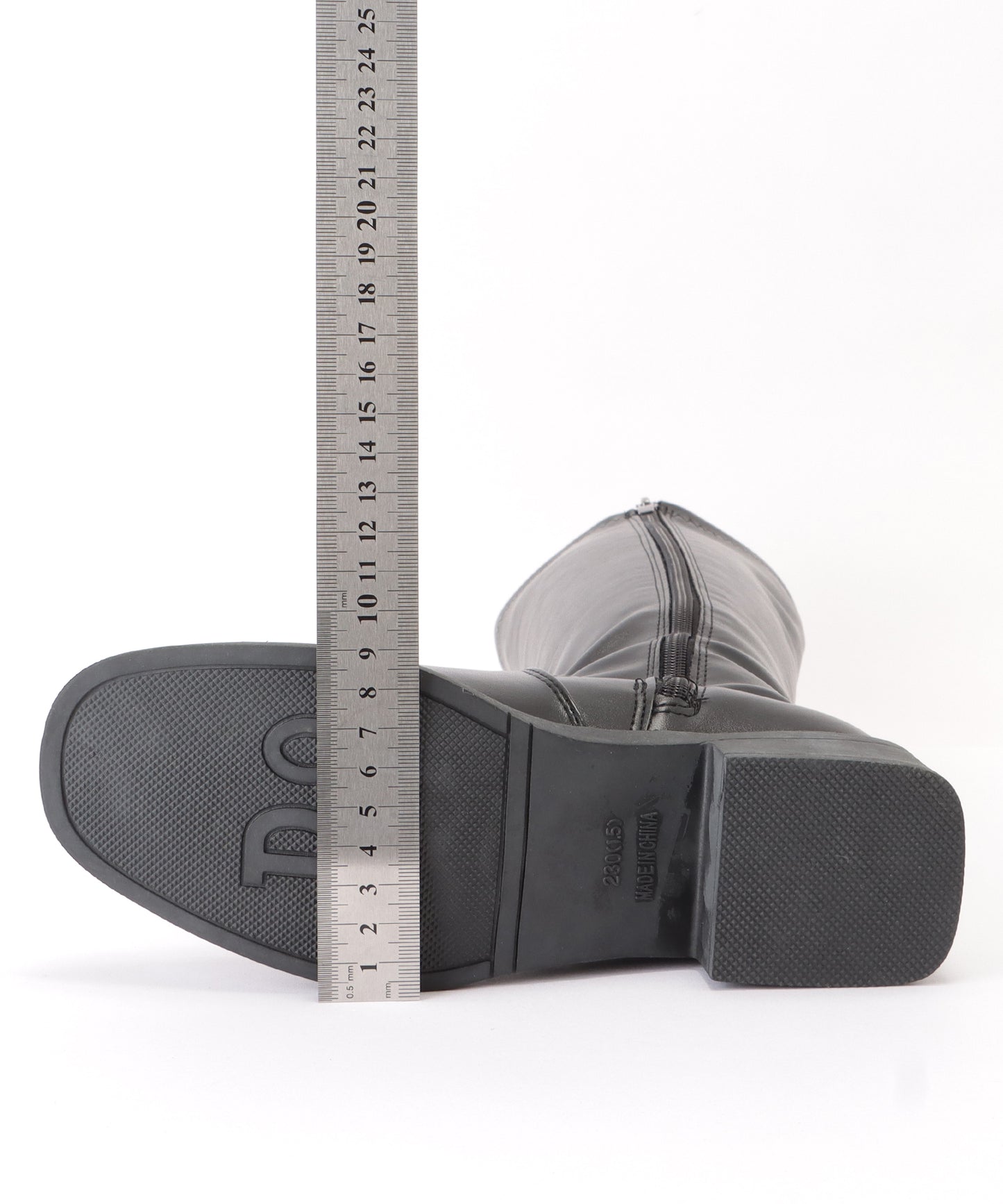 レザー調ローヒールサイドファスナーブーツ