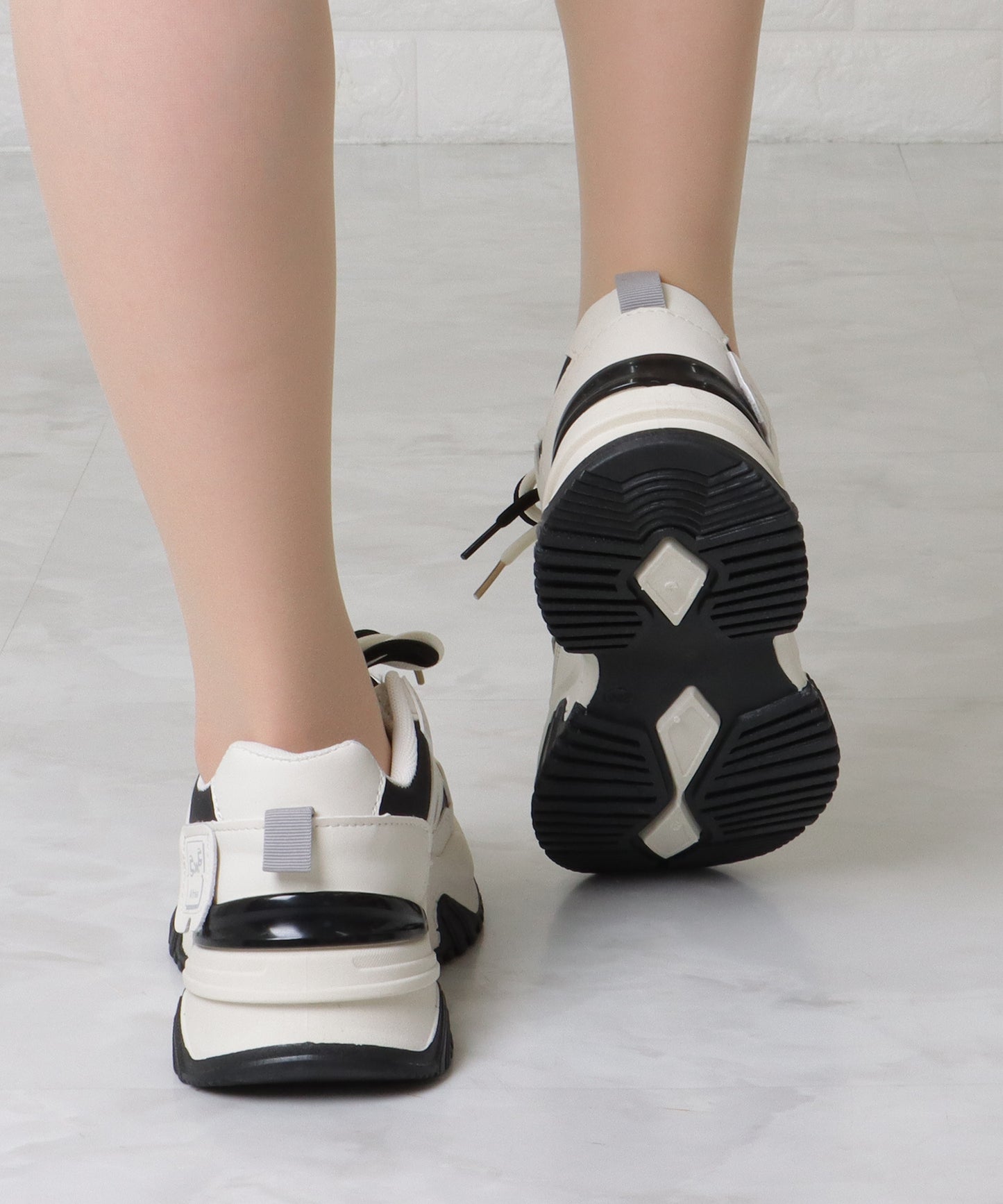 配色 レースアップ 厚底 ダッド スニーカー