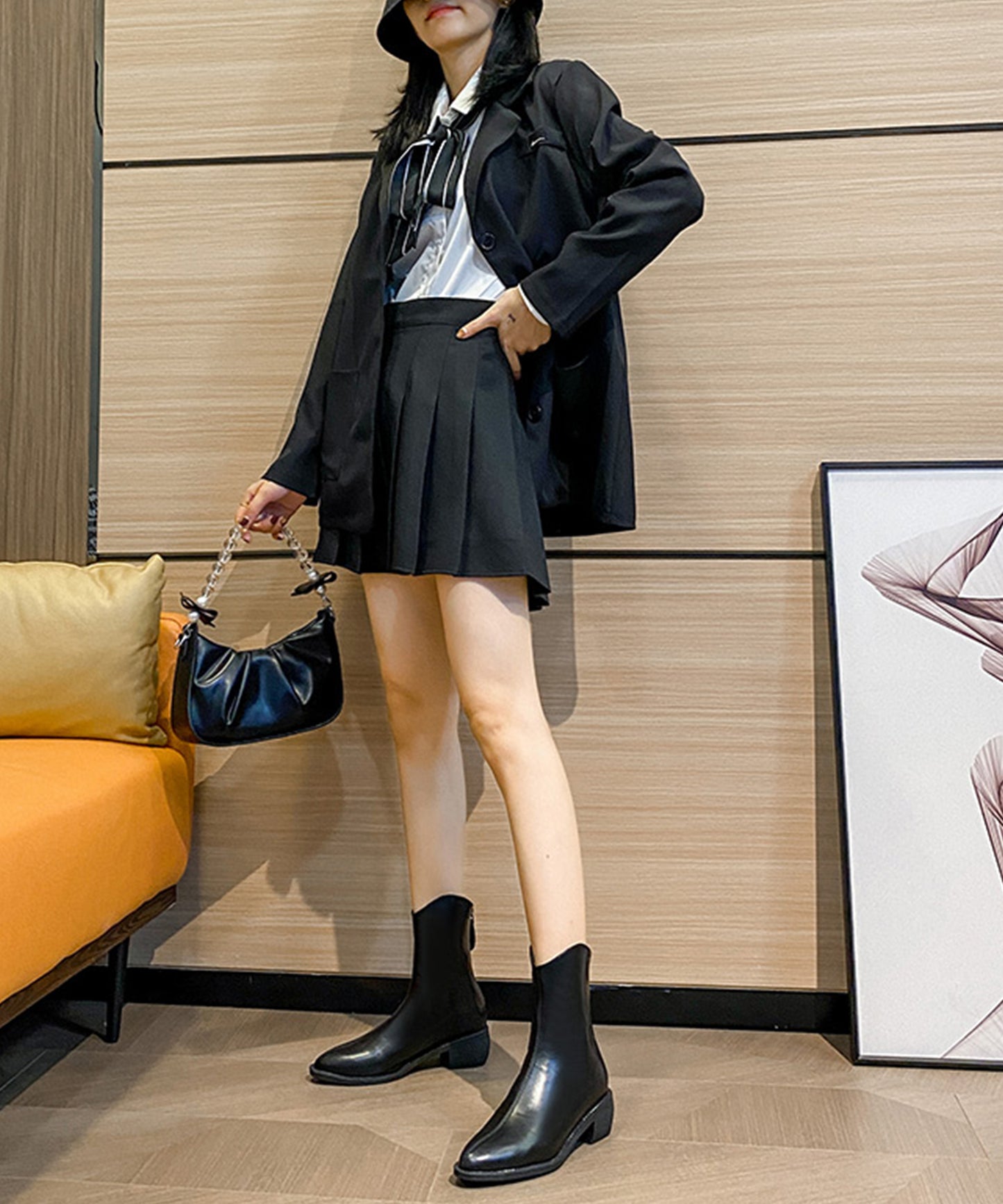 レザー調 バック ファスナー アーモンドトゥ ショート ブーツ