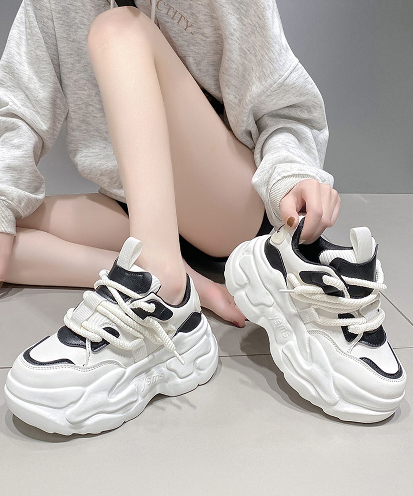 厚底 ボリューム アグリー ダッド スニーカー