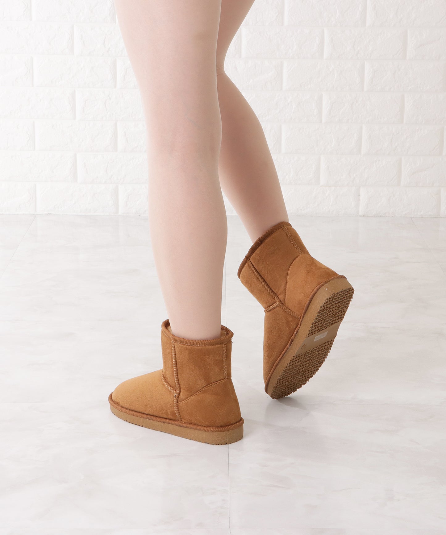 ショートムートンブーツ