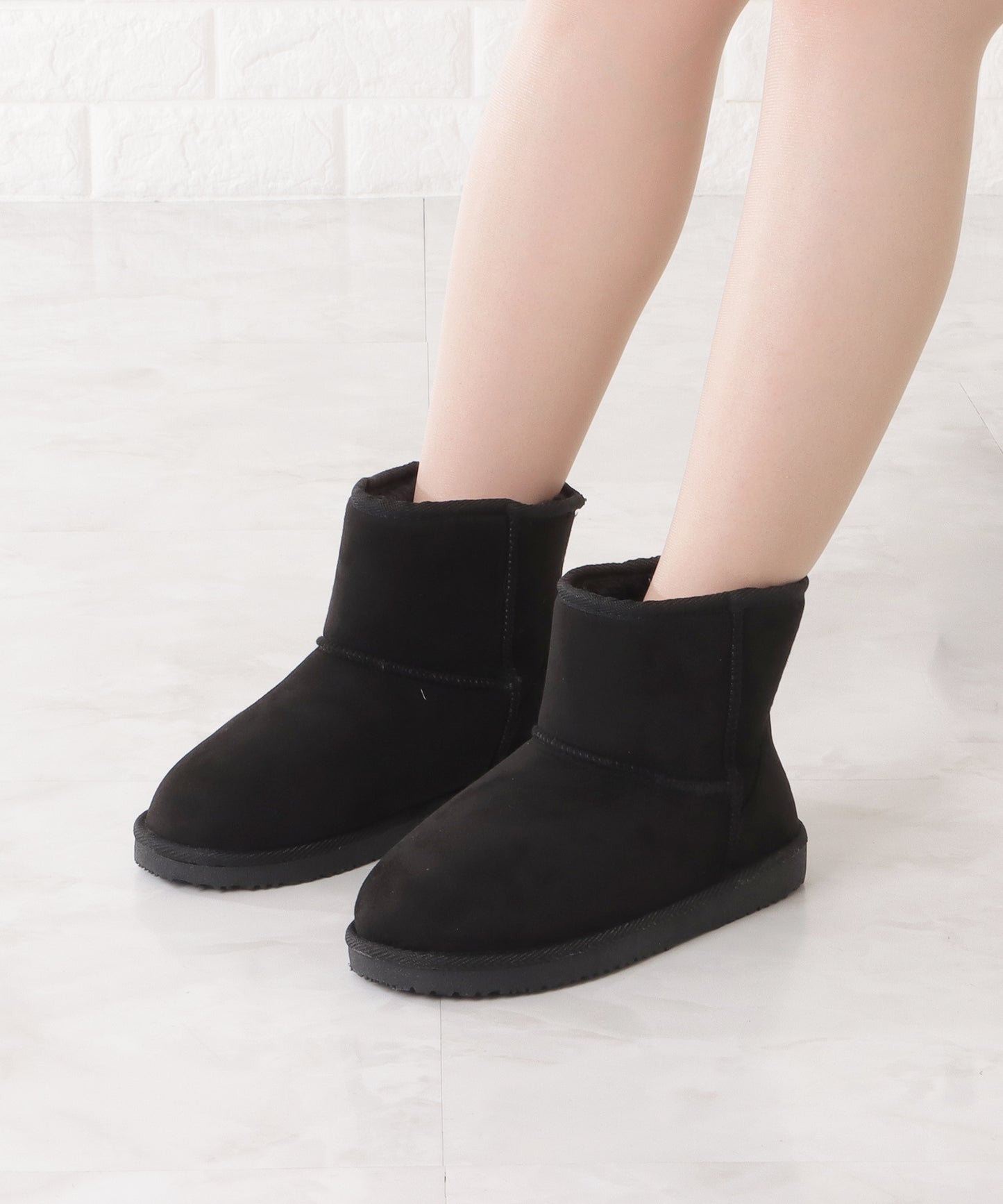 ショートムートンブーツ