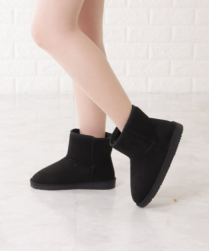 ショートムートンブーツ